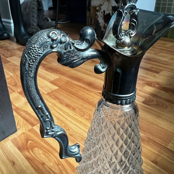 Beautiful crystal wine decanter - Picture 9 of 9